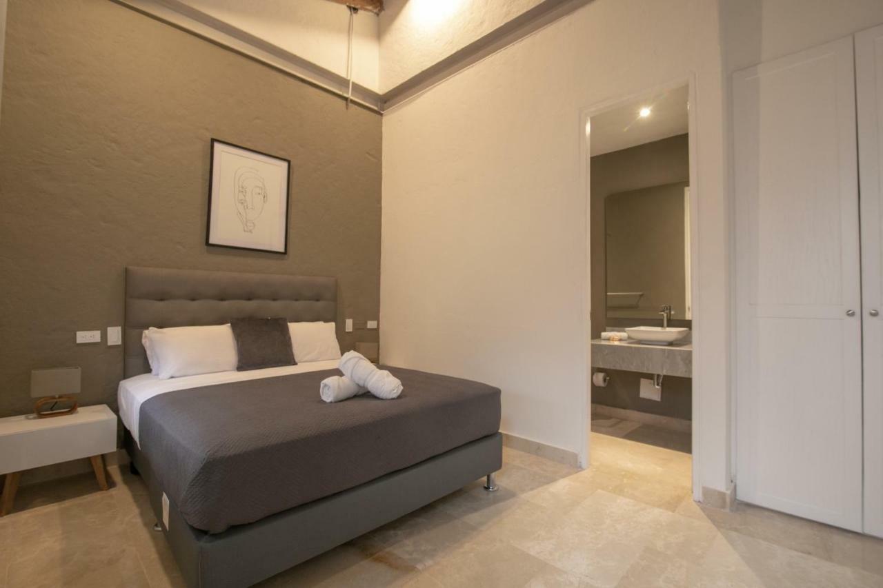 15 Bedroom In The Old City *