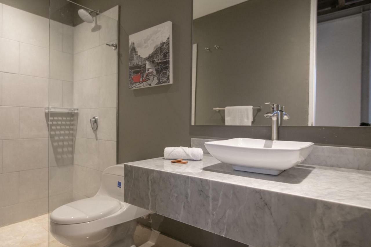 15 Bedroom In The Old City *