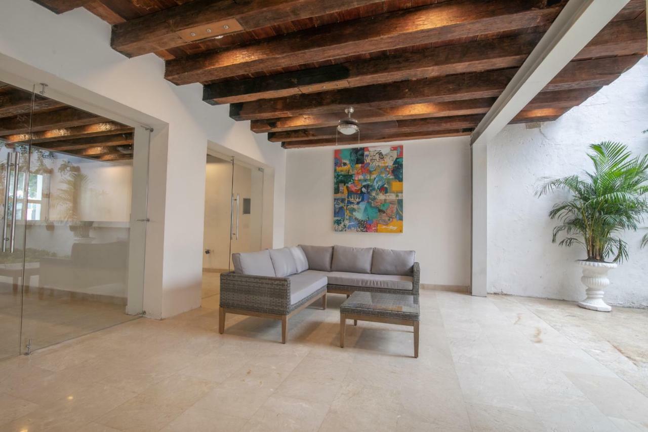 15 Bedroom In The Old City Cartagena